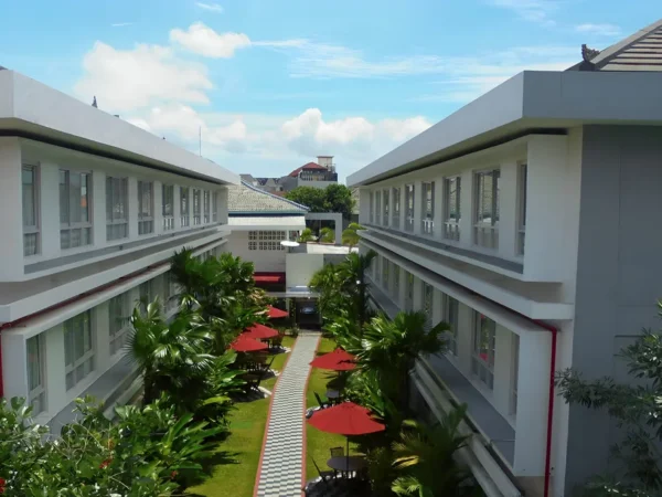 The Kanjeng Suites Kuta Galeria