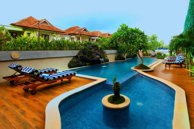 Rhadana Hotel
