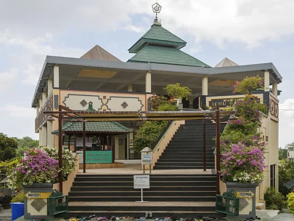 Masjid Agung Ibnu Batutah